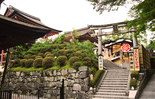Jishu shrine Edge in kyoto